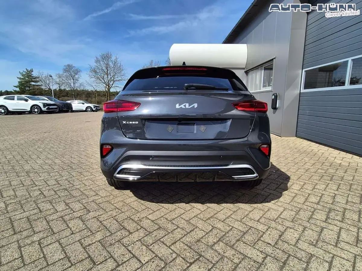 Neu Kia XCeed 150 PS (110 kW) 2026 Zilinaschwarz metallic SUV