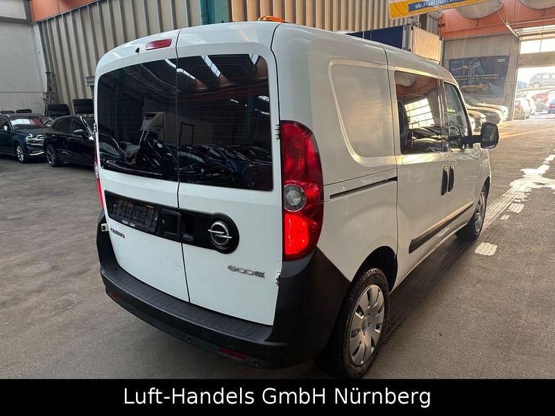 Gebraucht Opel Combo 90 PS (66 kW) 2014 Weiß Van / Kleinbus