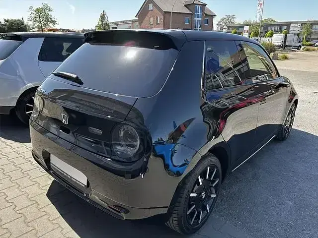 Second-hand Honda e Advance 113 kW (154 CP) 2023 Negru Hatchback