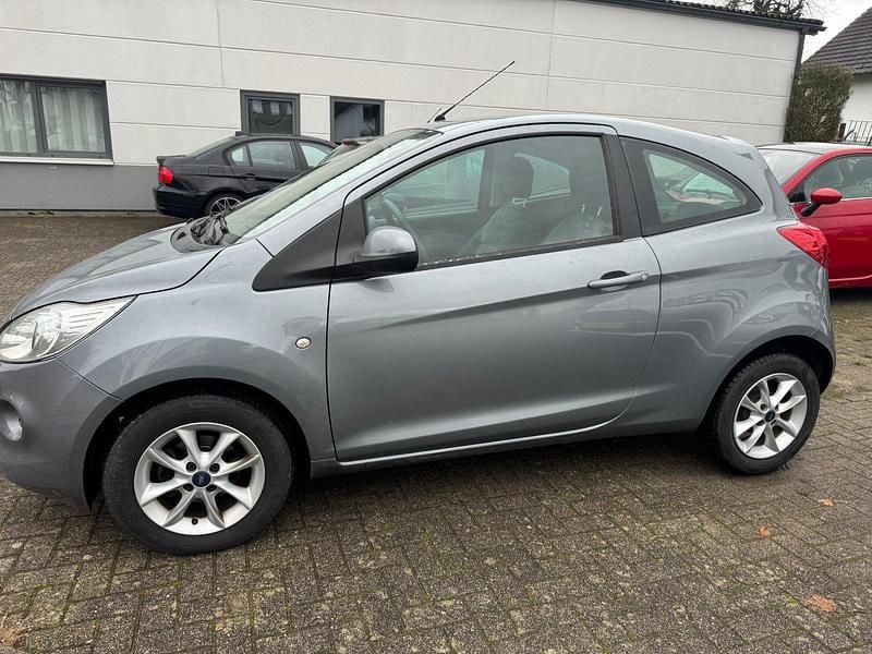 Gebraucht Ford Ka Champions Edition 69 PS (50 kW) 2013 Lagograu Kleinwagen