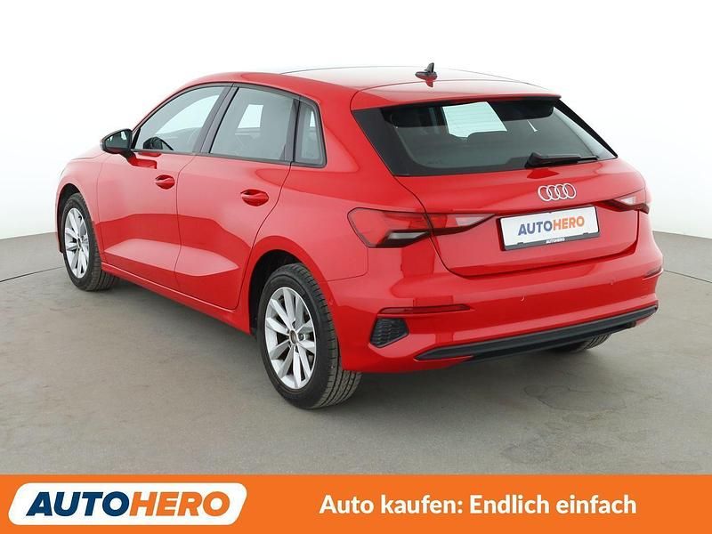Gebraucht Audi A3 Comfort 150 PS (110 kW) 2020 Rot Limousine