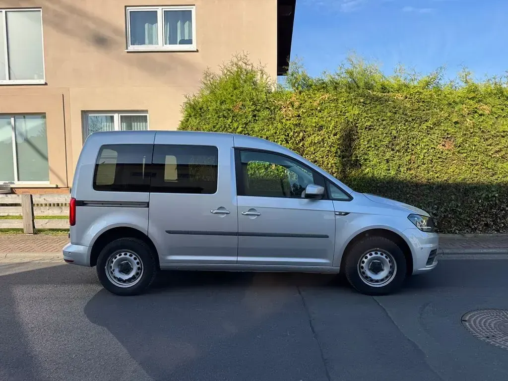Gebraucht VW Caddy 110 PS (80 kW) 2020 Silber Van / Kleinbus
