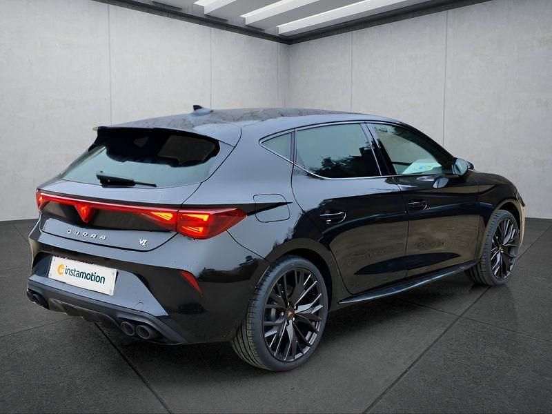 Nouă Cupra Leon 300 CP (220 kW) 2025 Negru Hatchback