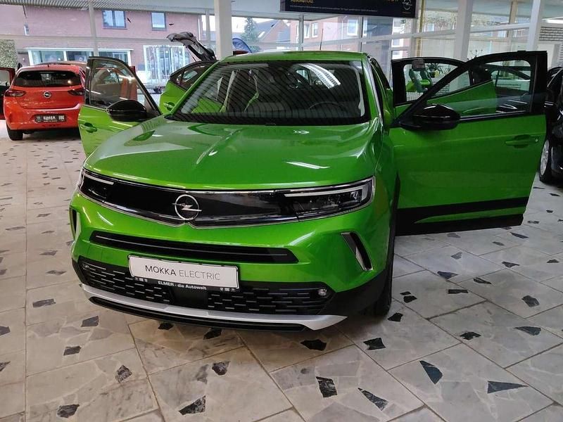 Grün Gebraucht 2022 Opel Mokka-e Elegance SUV | 17.980 € (Fairer Preis) - Bild 1/4