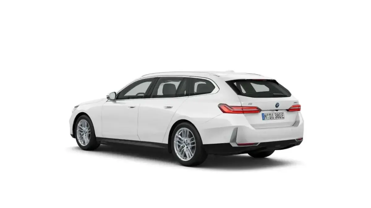 Neu BMW i5 Sport Line 250 kW (340 PS) 2025 Alpinweiss uni Limousine