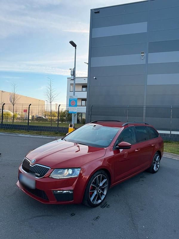 Gebraucht Skoda Octavia vRS 184 PS (135 kW) 2016 Rot Kleinwagen