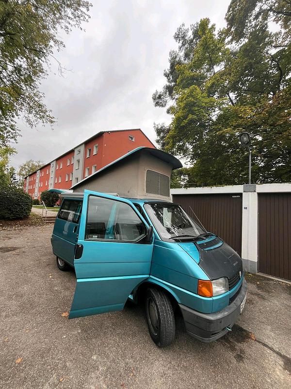 Blau Gebraucht 1993 VW T4 California Van | 17.500 € - Bild 1/4