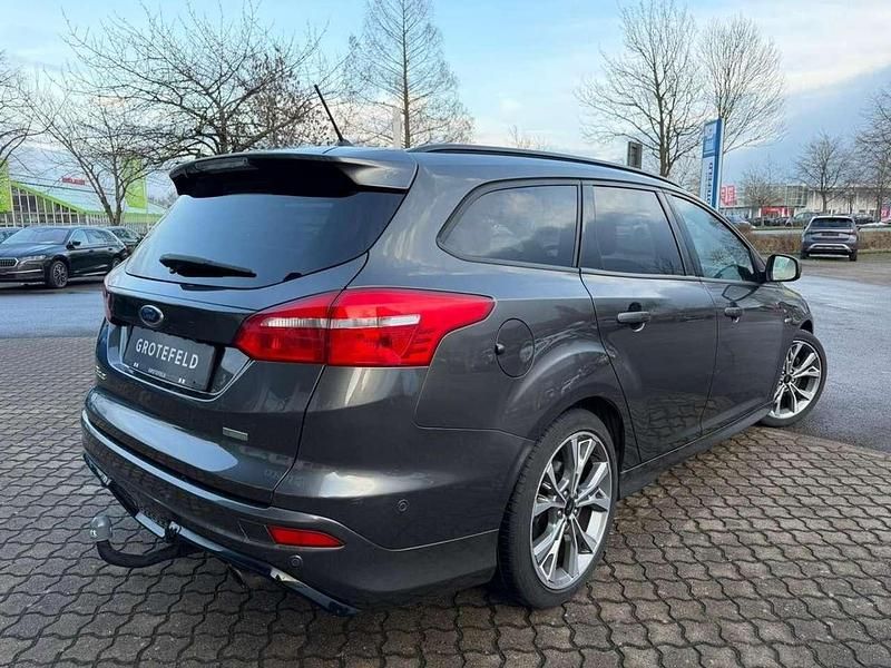 Gebraucht Ford Focus ST-Line 182 PS (133 kW) 2018 Grau Kombi