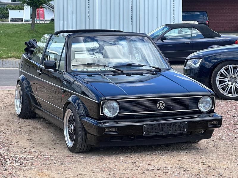 Schwarz Gebraucht 1989 VW Golf Cabriolet Cabrio | 14.999 € - Bild 1/4
