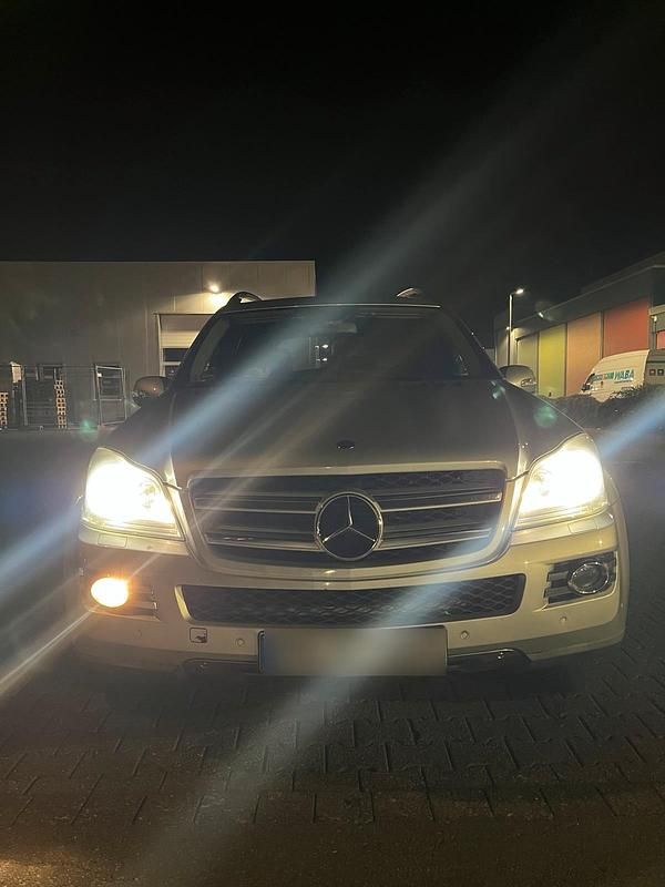 Gebraucht Mercedes GL320 224 PS (164 kW) 2007 Grau SUV