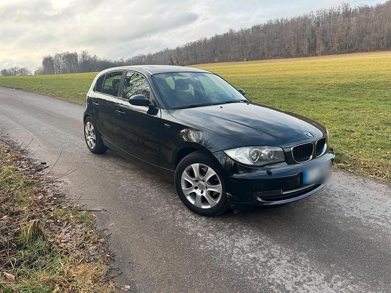 Gebraucht BMW 120 170 PS (125 kW) 2008 Schwarz Kleinwagen