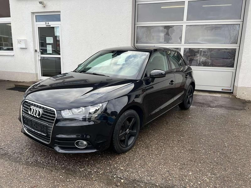 Gebraucht Audi A1 Attraction 86 PS (63 kW) 2012 Phantomschwarz perleffekt Kleinwagen