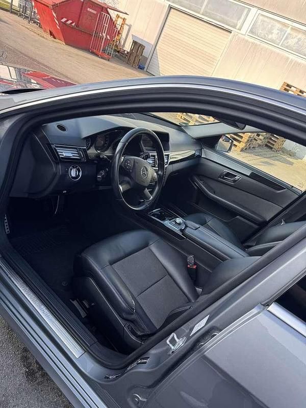 Gebraucht Mercedes E300 Avantgarde 231 PS (169 kW) 2011 Limousine