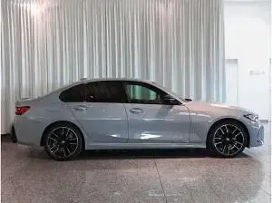 Gebraucht BMW 340 374 PS (275 kW) 2025 Grau (m brooklyn grau) Limousine