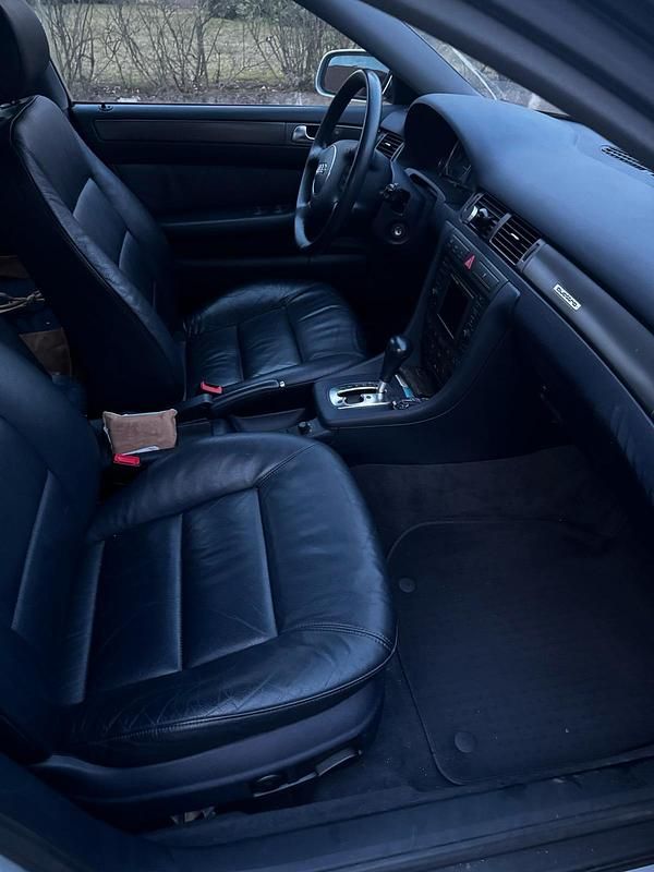 Gebraucht Audi A6 115 PS (84 kW) 2001 Grau Limousine