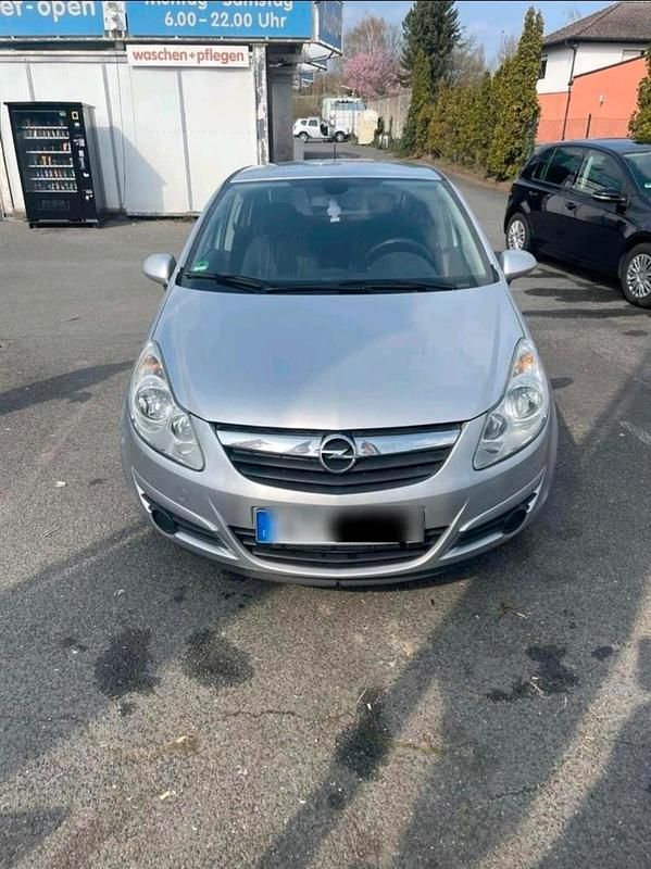 Silber Gebraucht 2010 Opel Corsa Color Edition Kleinwagen | 3.200 € (Guter Preis) - Bild 1/4