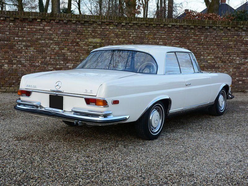 Używany Mercedes W111 200 KM (147 kW) 1971 Biały Coupe