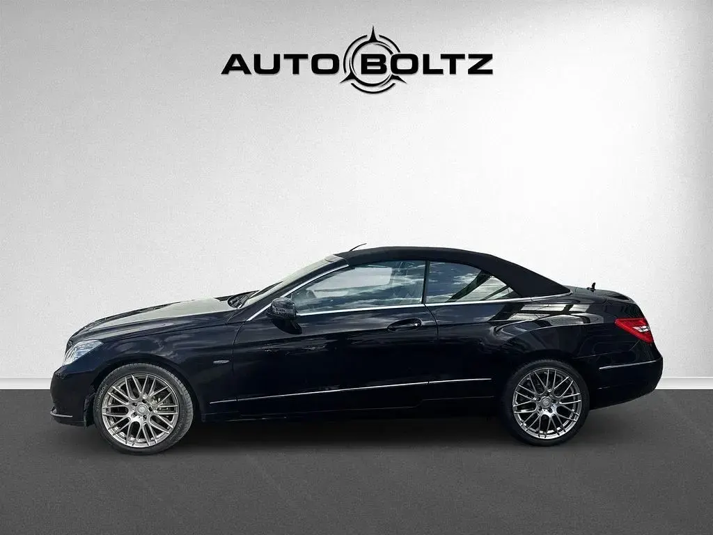 Gebraucht Mercedes E200 Elegance 184 PS (135 kW) 2010 Schwarz Cabrio