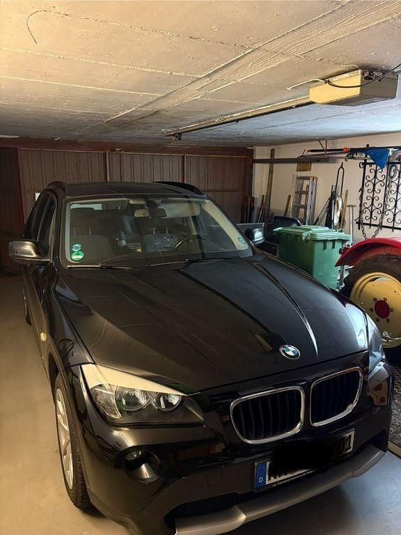 Schwarz Gebraucht 2011 BMW X1 SUV | 6.000 € (Superpreis) - Bild 1/4