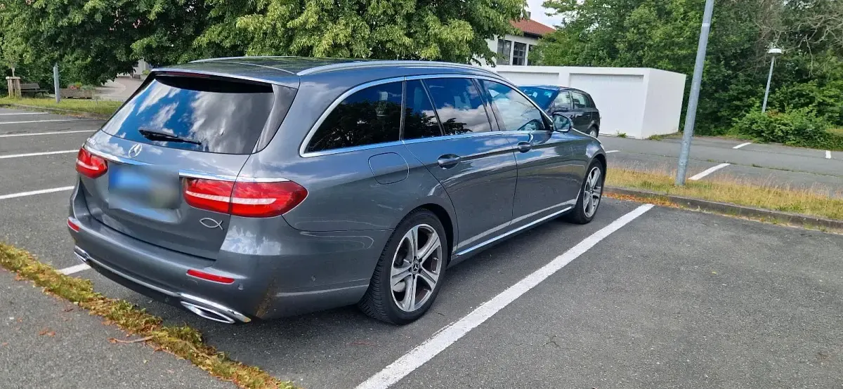 Gebraucht Mercedes E350 258 PS (189 kW) 2017 Grau Kombi
