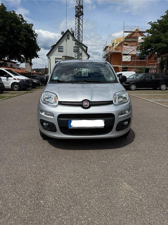 Grau Gebraucht 2017 Fiat Panda Kleinwagen | 9.300 € (Fairer Preis) - Bild 1/4