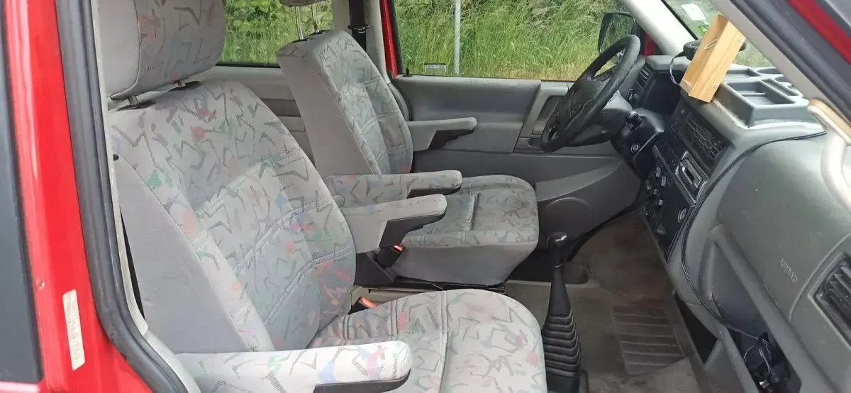 Gebraucht VW T4 102 PS (75 kW) 1996 Rot Van