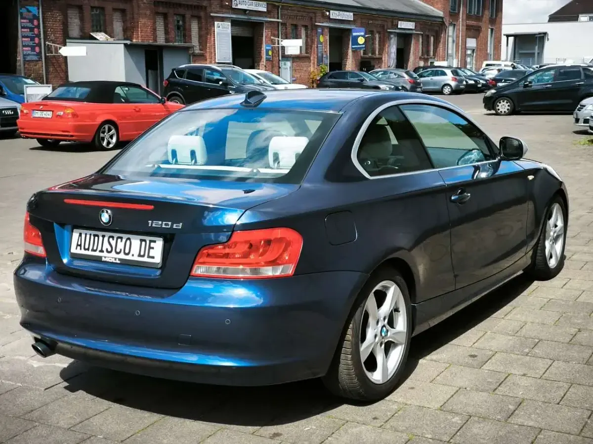 Gebraucht BMW 120 Coupé Exclusive 177 PS (130 kW) 2012 Tiefseeblau metallic 0a76 Coupé
