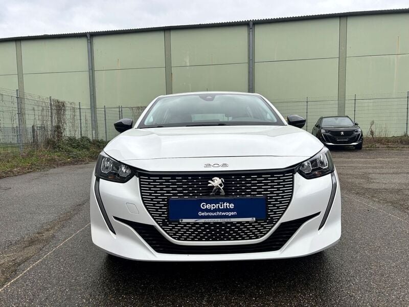 Gebraucht Peugeot e-208 Active 100 kW (136 PS) 2022 Lack weiss banquise/typ aussen Kleinwagen