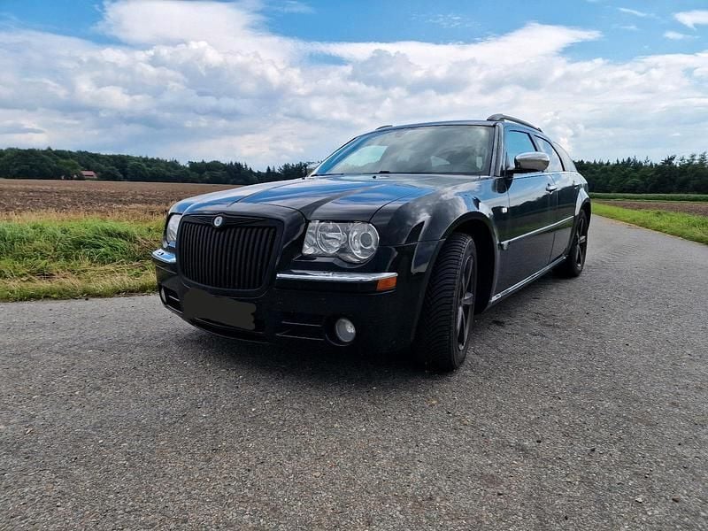 Schwarz Gebraucht 2006 Chrysler 300C Kombi | 2.950 € (Superpreis) - Bild 1/4