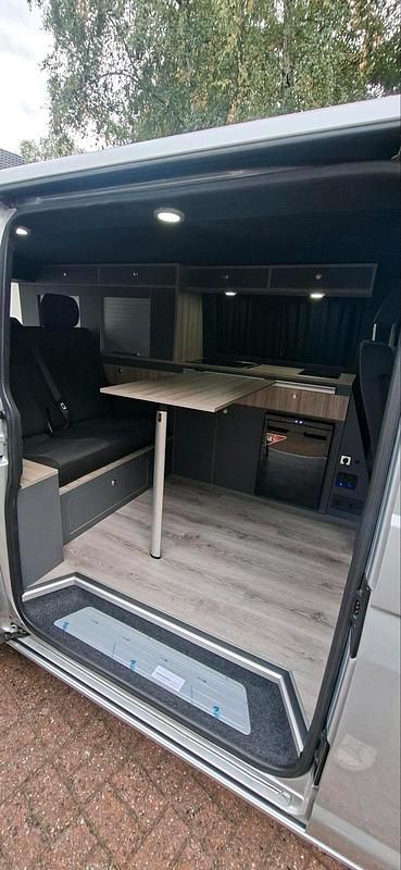 Silber Gebraucht 2014 VW T5 Van | 24.500 € - Bild 1/4