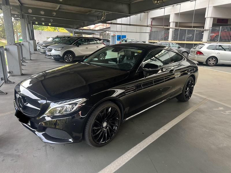 Gebraucht Mercedes C220 190 PS (139 kW) 2016 Schwarz Coupé