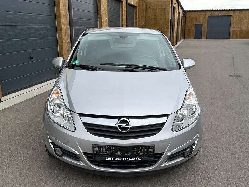 Gebraucht Opel Corsa 80 PS (58 kW) 2009 Silber Kleinwagen