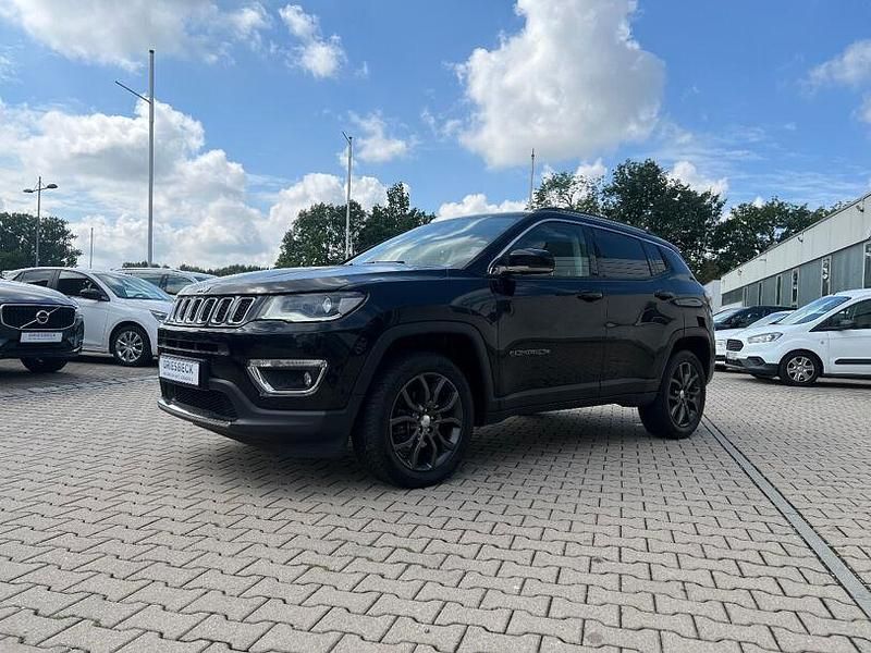 Diamond black crystal schwarz metallic Gebraucht 2020 Jeep Compass Limited SUV | 21.990 € (Fairer Preis) - Bild 1/4