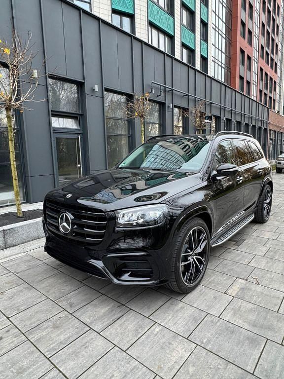 Schwarz Gebraucht 2024 Mercedes GLS580 AMG SUV | 124.900 € (Teuer) - Bild 1/4