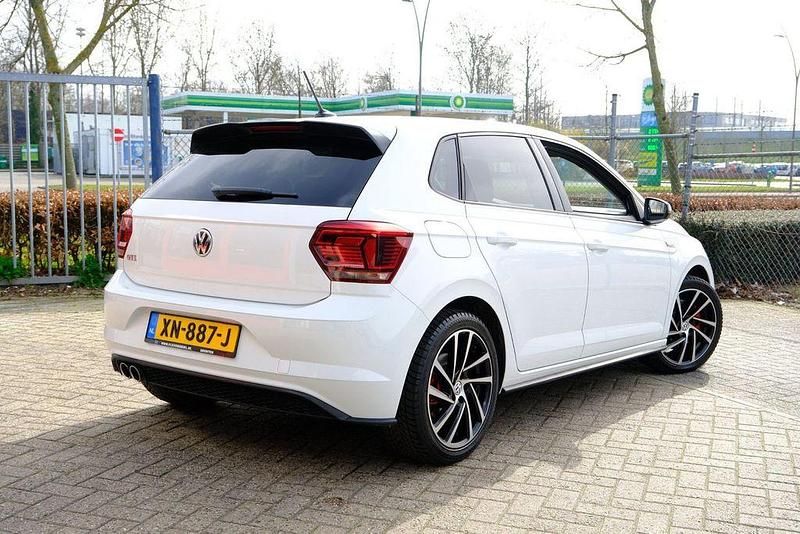 Second-hand VW Polo GTI 200 CP (147 kW) 2019 Alb Berlinǎ