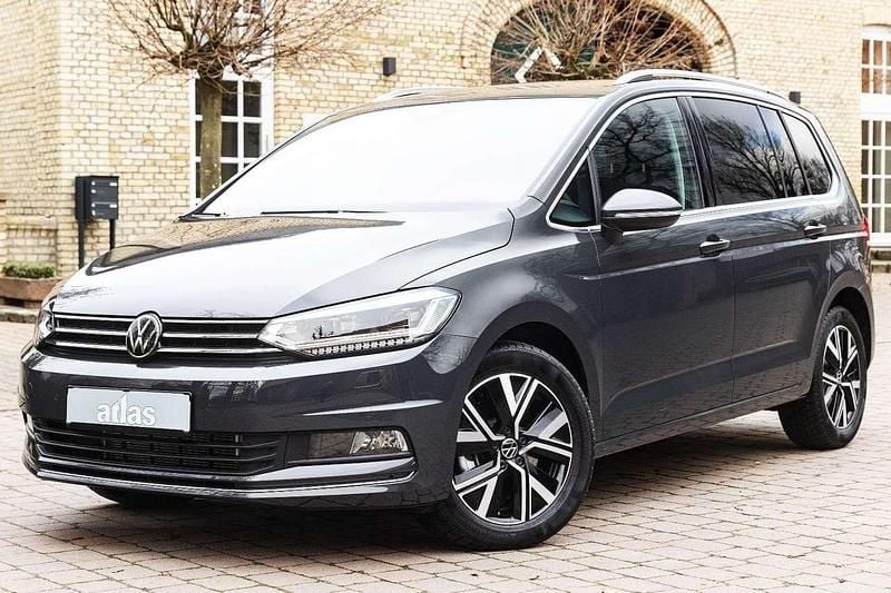 Uranograu Gebraucht 2024 VW Touran Highline Van / Kleinbus | 37.955 € (Fairer Preis) - Bild 1/4
