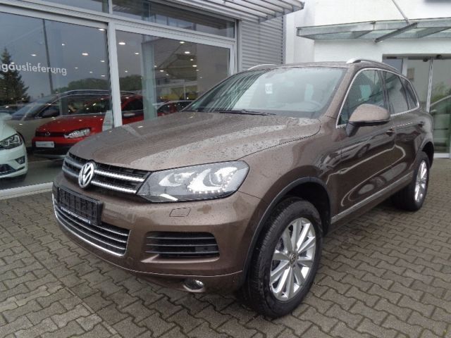 Gebraucht VW Touareg 245 PS (180 kW) 2012 Braun metallic SUV