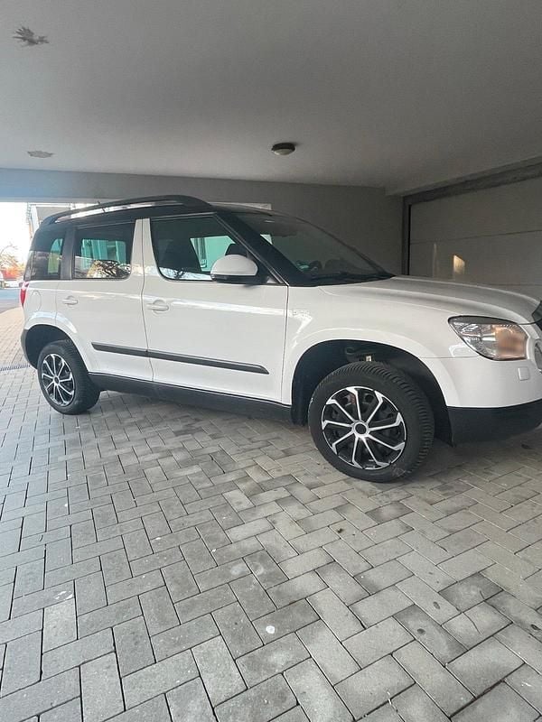 Gebraucht Skoda Yeti 140 PS (102 kW) 2013 SUV