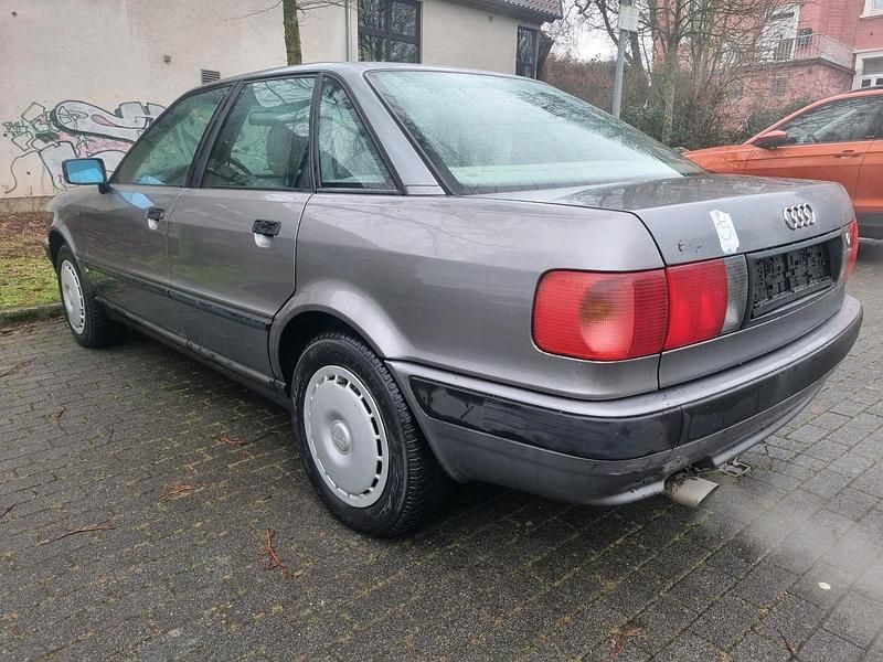 Gebraucht Audi 80 90 PS (66 kW) 1993 Grau Limousine