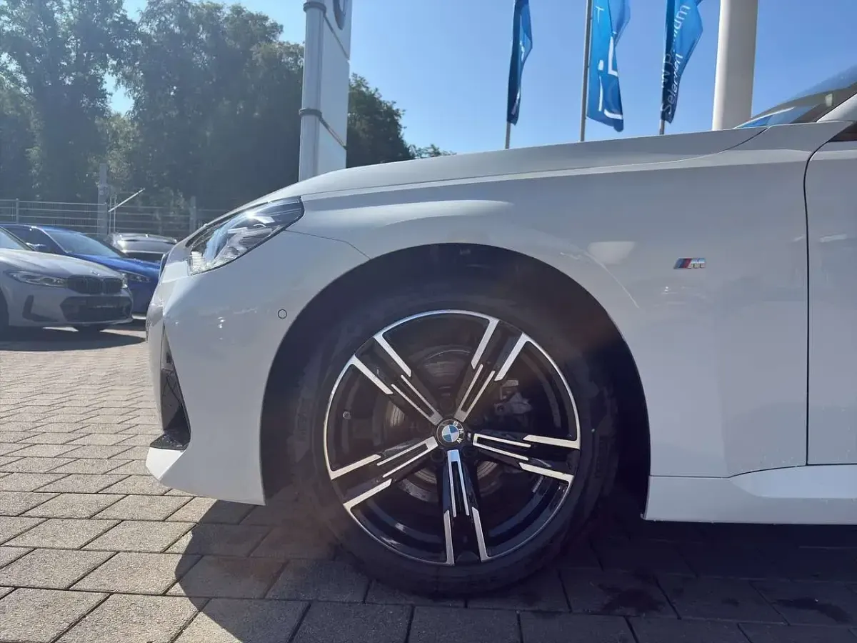 Gebraucht BMW 218 M Sport 156 PS (114 kW) 2025 Weiß Coupé