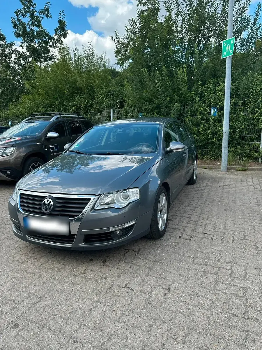 Gebraucht VW Passat 140 PS (102 kW) 2005 Grau Limousine