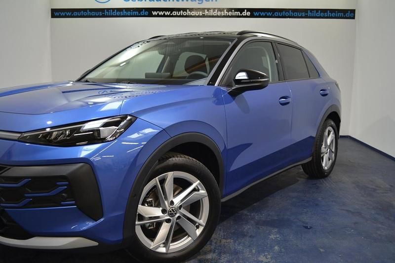 Gebraucht VW T-Roc Life 150 PS (110 kW) 2026 Blau SUV