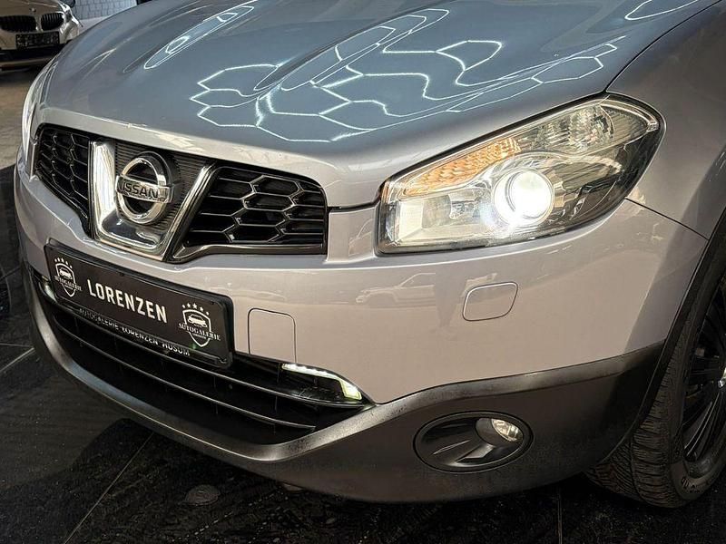 Gebraucht Nissan Qashqai Tekna 150 PS (110 kW) 2010 Grau SUV