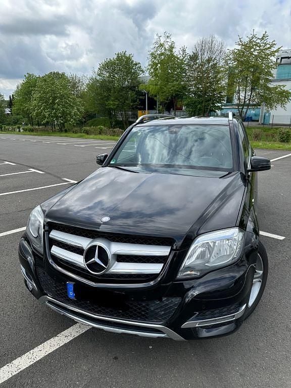 Schwarz Gebraucht 2013 Mercedes GLK220 SUV | 11.400 € (Guter Preis) - Bild 1/4