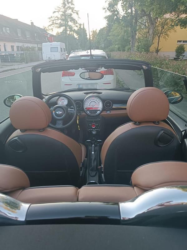 Gebraucht Mini Cooper Cabriolet 122 PS (89 kW) 2014 Schwarz Cabrio