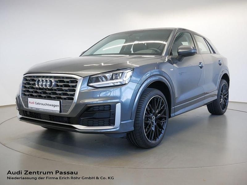 Daytonagrau perleffekt Gebraucht 2020 Audi Q2 S-Line SUV | 26.415 € (Etwas zu teuer) - Bild 1/4