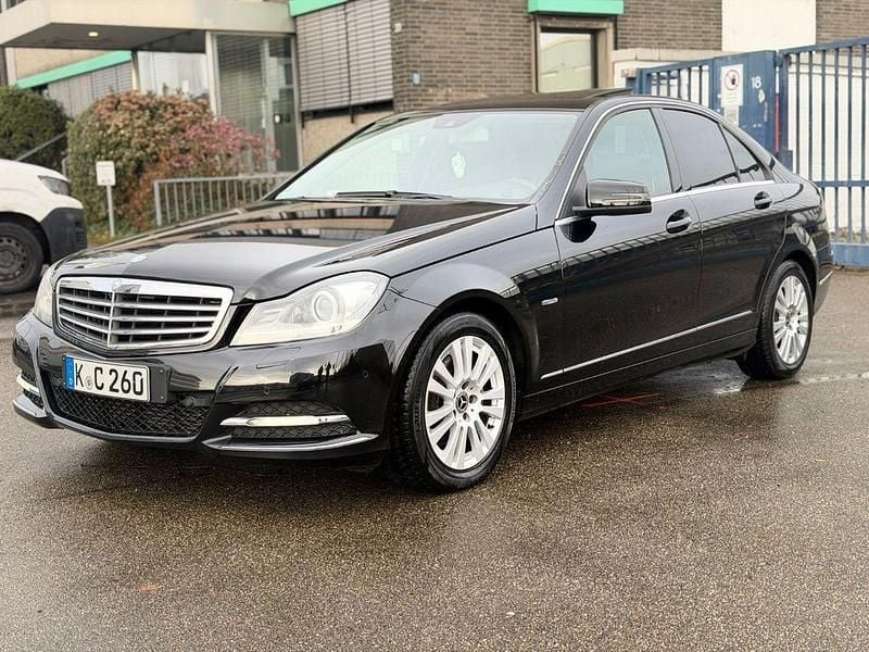 Schwarz Gebraucht 2011 Mercedes C200 Elegance Limousine | 8.170 € (Guter Preis) - Bild 1/4