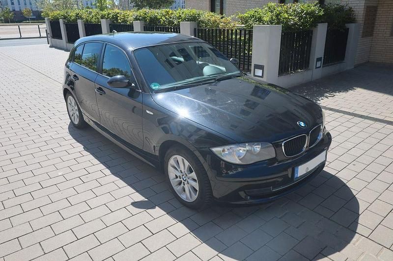 Schwarz Gebraucht 2008 BMW 116 Kleinwagen | 2.900 € (Guter Preis) - Bild 1/4