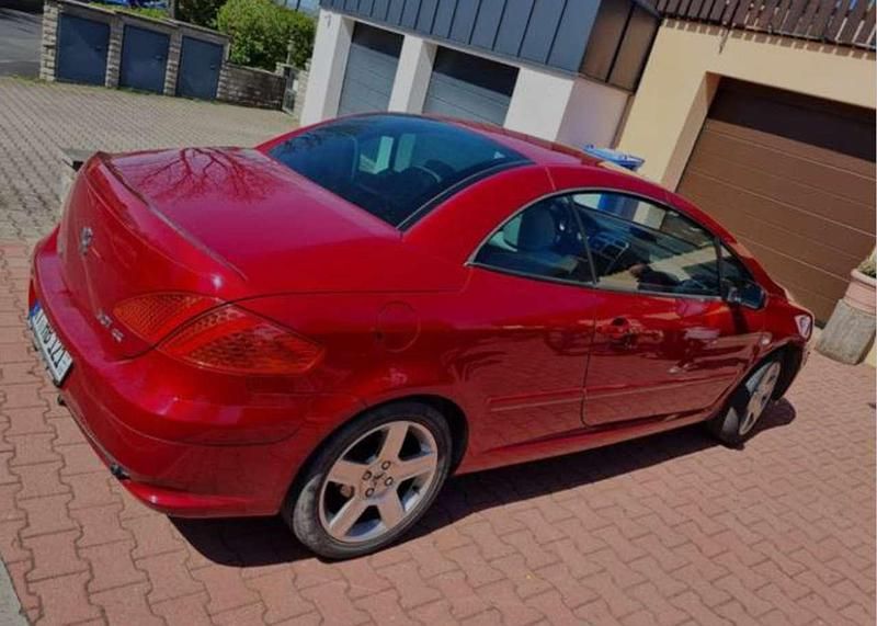Rot Gebraucht 2004 Peugeot 307 CC Cabrio | 4.200 € (Fairer Preis) - Bild 1/2