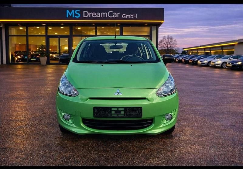 Gebraucht Mitsubishi Space Star 71 PS (52 kW) 2013 Grün Van / Kleinbus